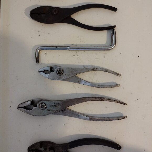 LOT OF 5 Various Brand Pliers. - Picture 2 of 2